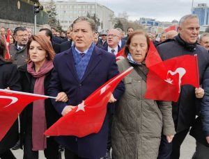 CHP Milletvekilleri Meclis’ten Genel Merkeze yürüdü