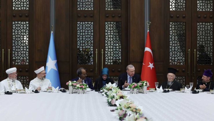 Cumhurbaşkanı Erdoğan: "85 milyonun kendisini birinci sınıf vatandaş görmesi için çalışıyoruz"