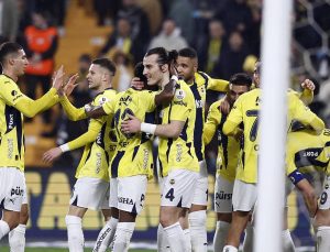 Fenerbahçe, Rangers'a konuk oluyor: 2 farklı galibiyet gerekli