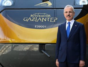 Gaziray’da kullanılacak ilk milli banliyö tren seti raylara çıktı