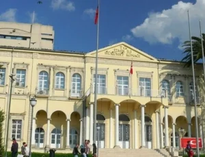 İzmir'de de gösteri ve toplantı yasağı uzatıldı