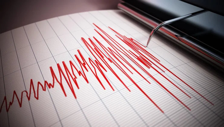 Myanmar'da 7,7 büyüklüğünde deprem!