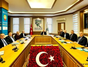 RTEÜ Geliştirme Vakfı Yönetimi Rize'de Toplandı