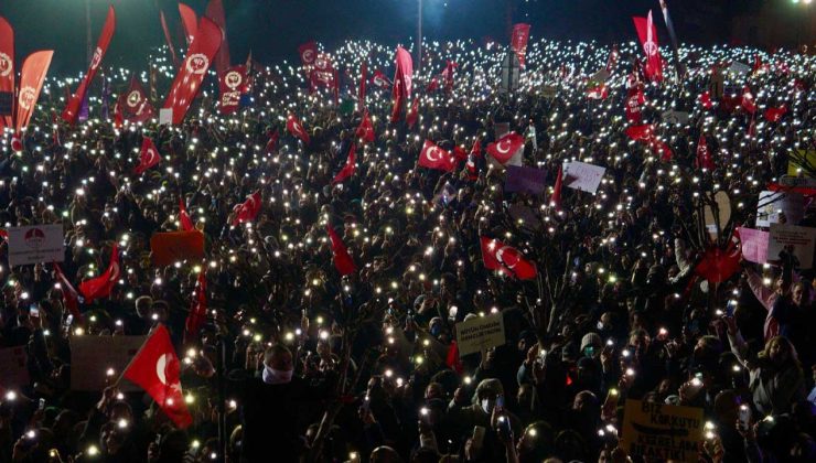 Saraçhane'de İmamoğlu'na destek mitingi: Özel ve İnce'den provokasyon uyarısı