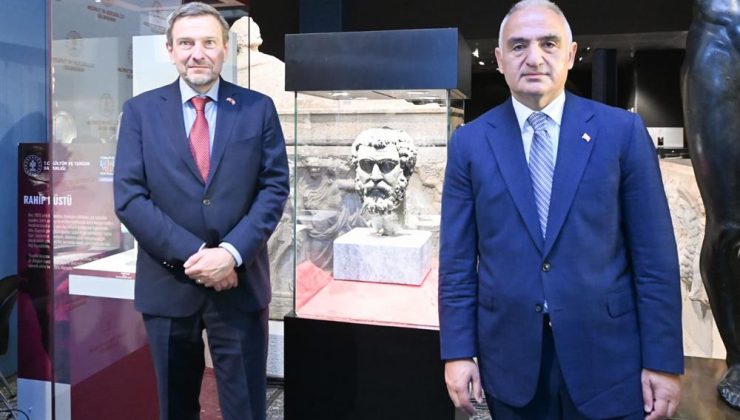 Septimius Severus’un başı Heykeli Anavatanında