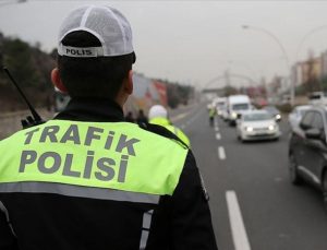 Trafik ekipleri 3 milyon 541 bin 972 aracı denetledi