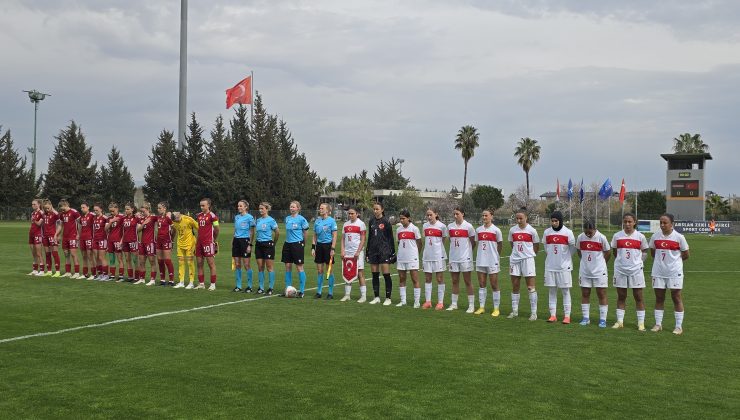 U17 Kız Millî Takımımız, Macaristan'a 5-2 Yenildi