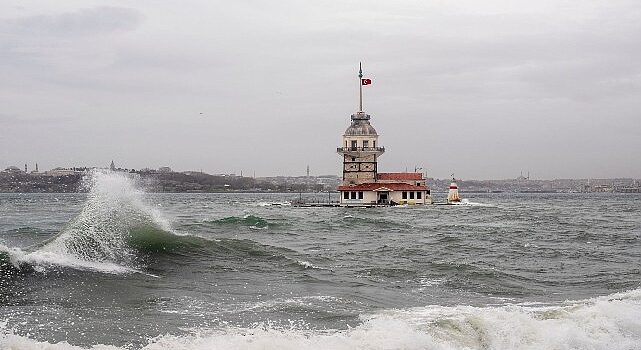 AKOM’dan İstanbul İçin Fırtına Uyarısı