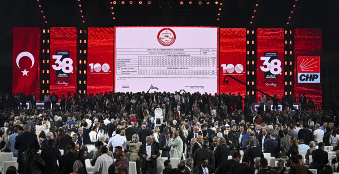 CHP'nin 38. Olağan Kurultayı'nın iptaline ilişkin davada erteleme kararı