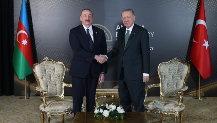 Cumhurbaşkanı Erdoğan ve Aliyev bir araya geldi
