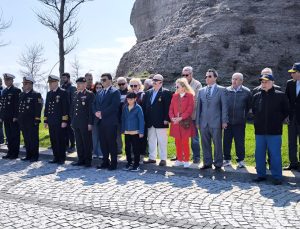 Dumlupınar şehitleri Gelibolu’da anıldı