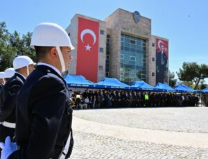Görev başında rahatsızlanan polis memuru şehit oldu