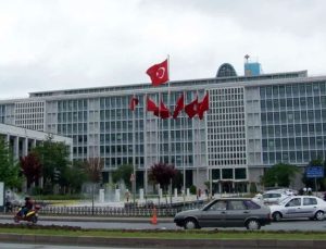 İBB'ye yönelik yolsuzluk soruşturmasında "Gayriresmi ücretler farazi sözleşmelerle tahsil edildi" iddiası