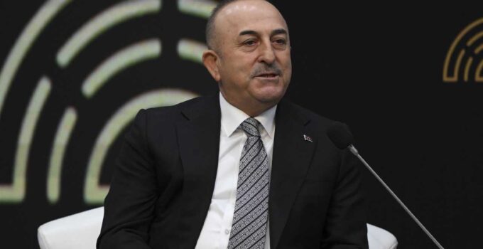 Mevlüt Çavuşoğlu'nun babası Osman Çavuşoğlu hayatını kaybetti
