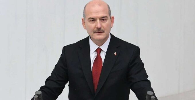 Süleyman Soylu'dan Özgür Özel'e İBB yanıtı: "Yalan söylemeyi bırak, gerçekleri çarpıtma!"