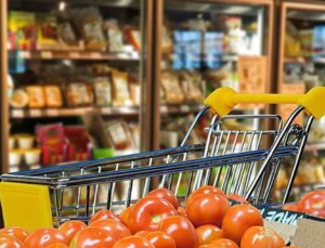 TÜİK: Ticaret ve perakende satış hacmi şubatta arttı