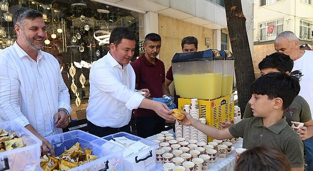 Başkan Aydın, vatandaş ve esnafla buluşmaya devam ediyor