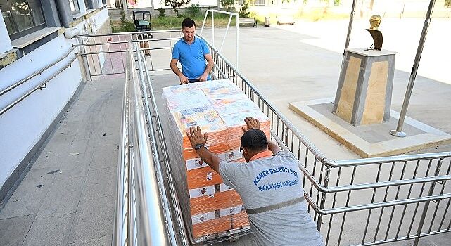 Kırtasiye malzemelerinin dağıtımı tamamlandı