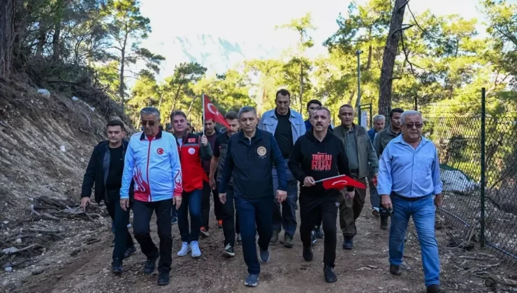 108. Yılda Paris II’nin Batışı Anıldı