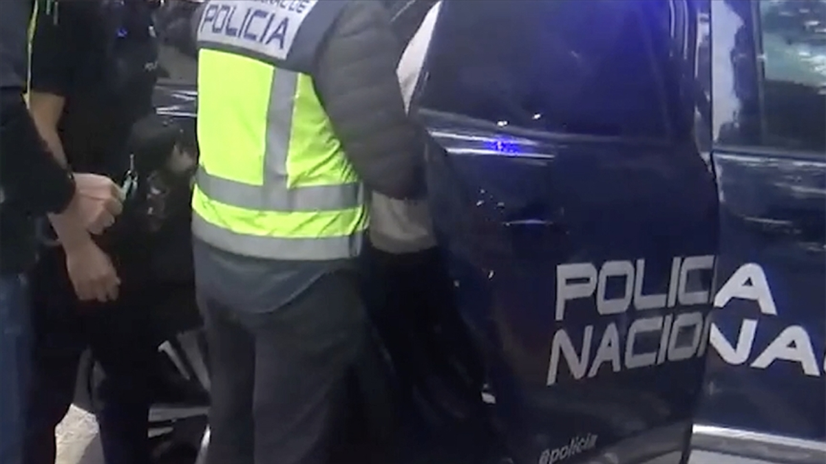 57 kişi gözaltında! İspanya’da fanatik taraftar gruplarına operasyon