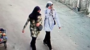 Adana’da anne ve kızı girdikleri evlerden 670 bin TL’lik ziynet eşyası çaldı