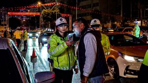 Adana’da trafik denetimi: 60 sürücüye 455 bin TL ceza