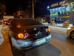 Adana’da Trafik Kazası: 1 Ölü, 2 Yaralı