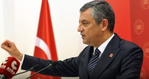 ‘AKP’de bir mahdum, bir damat, bir bakan birbirini yemektedir’