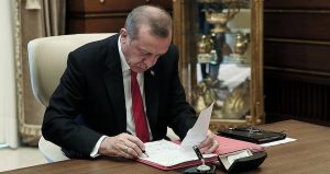 AKP’nin ‘süreç komisyonu’ raporu Erdoğan’a sunuldu