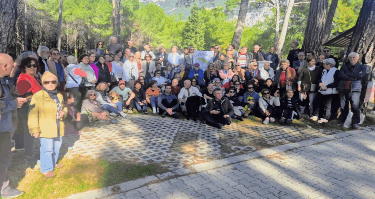 Akyaka Orman Kampı’nda “Doğa satılık değil” eylemi