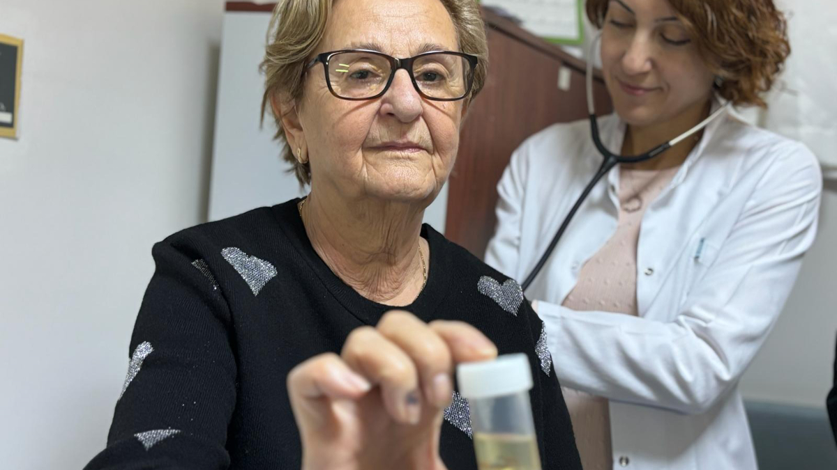 Antalya’da alüminyum kabıyla hap yuttu