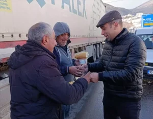 Ardahan’da Tır Şoförlerine Çorba İkramı
