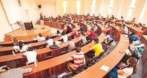 Artık her dönem 3 sömestr olacak: Üniversiteler o tarihte 3 yıla düşüyor!