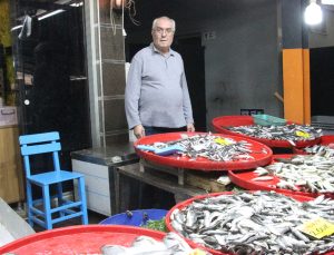 Aydın’da balık tezgahlarının en çok tercih edilen çeşidi hamsi oldu
