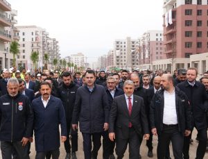 Bakan Kurum: “Asrın inşasıyla Hatay yeniden çiçek açıyor”
