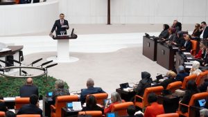 Bakan Yusuf Tekin’den CHP’ye yanıt: Sizin belediyeleriniz neden mülakat yapıyor?