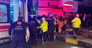 Bartın’da polisten kaçan otomobil takla attı: 1’i ağır 3 yaralı