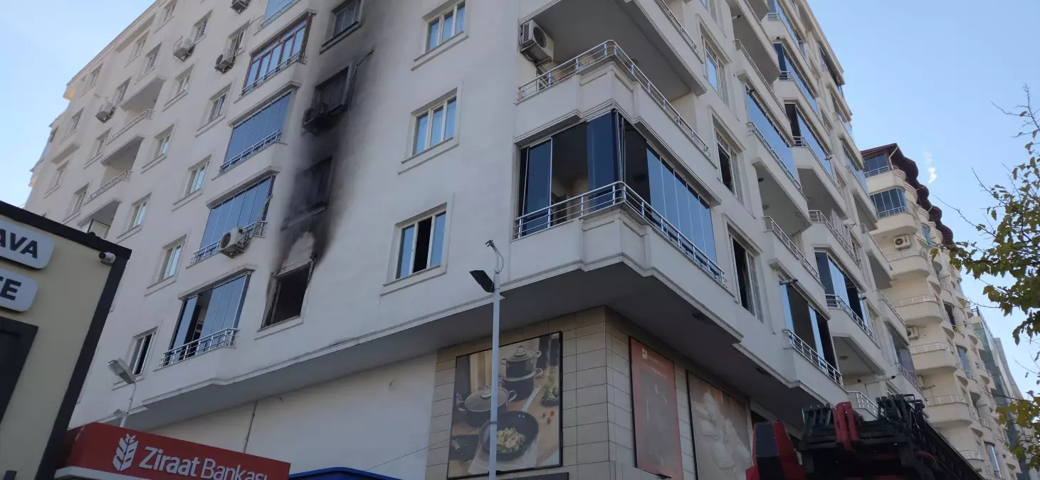 Batman’da Apartman Yangını