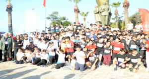 Bodrum’da yüzlerce öğrenci Atatürk için koştu