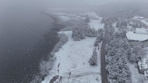 Bolu Abant Gölü Milli Parkı, beyaz örtüyle kaplandı