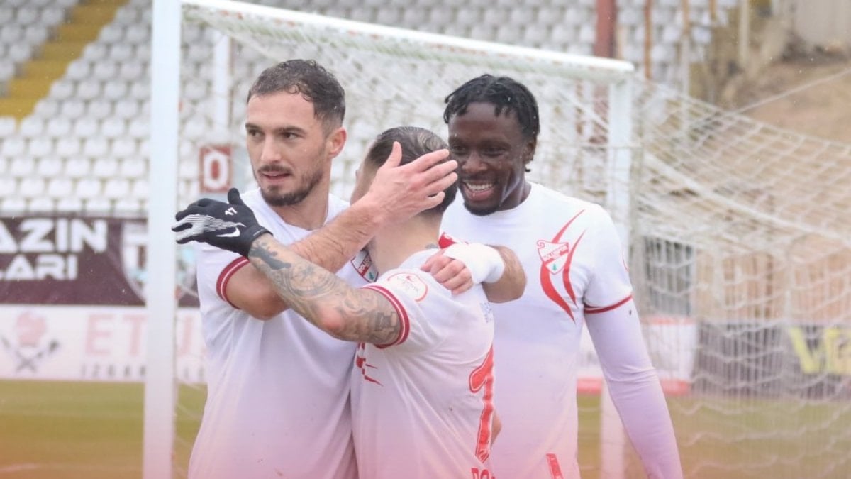 Boluspor, Serik Spor’u rahat geçti