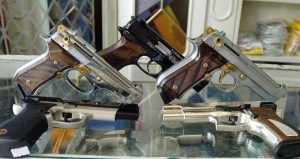 Bu da rüşvetli silah ruhsat çetesi