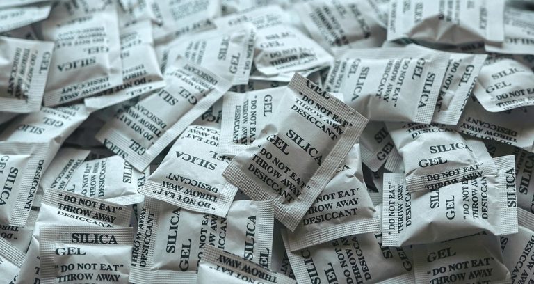 Bu küçük paketleri çöpe atan yandı! 30 yıllık eczacı uyardı