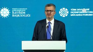 Burhanettin Duran: Dezenformasyon hakikate karşı bir tehdittir