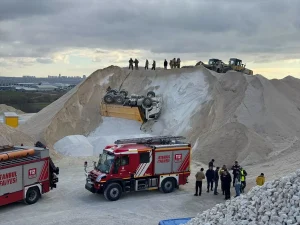 Çatalca’da Kamyon Kazası: İşçi Hayatını Kaybetti