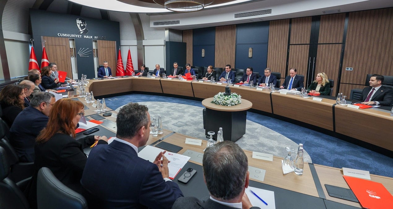CHP’de yılın son MYK’sı toplandı! İşte izlenecek 3 yol haritası