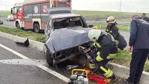 Çorlu’da lastik patladı, otomobil takla attı
