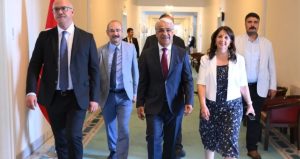 DEM İmralı heyetinden görüşme trafiği