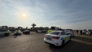 Diyarbakır’da tahliye heyecanı: Birçok aile cezaevi önünde toplandı