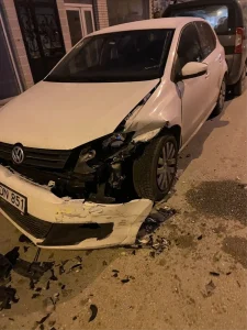 Drift Atarken Çarpan Hırsız Yakalandı